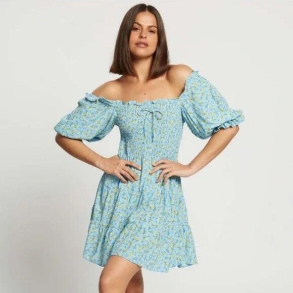 Faithfull the Brand Dresses & Skirts - Faithfull The Brand Charlotte Mini Dress 6 Smocked Blue Ditsy Floral Puf…